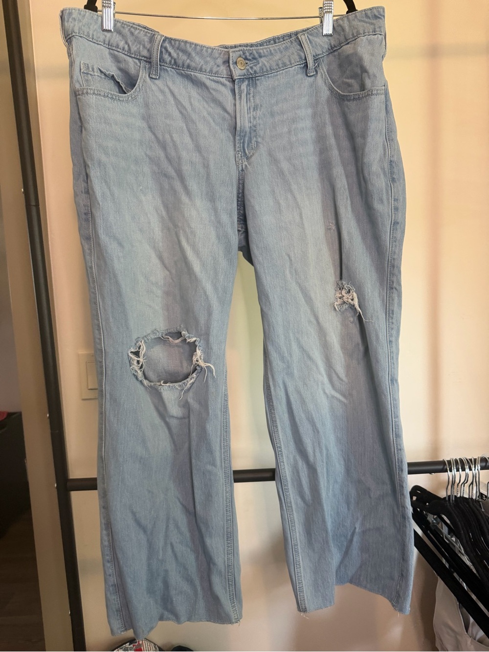 Hollister Low-Rise Baggy Jeans #59